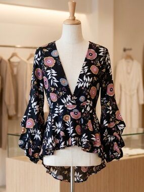 Rêveuse Deep V-Neck Black Floral Peplum Blouse